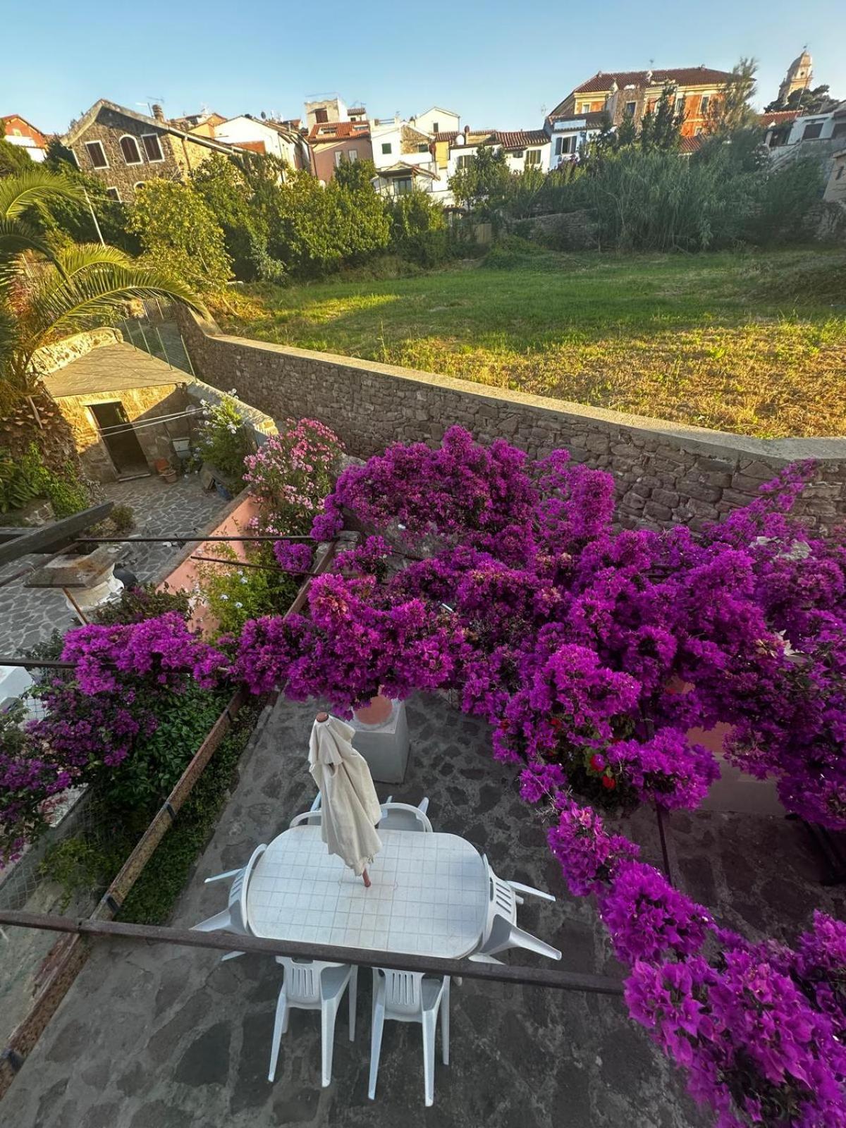 Villa Maison Des Amis Capraia Exterior foto